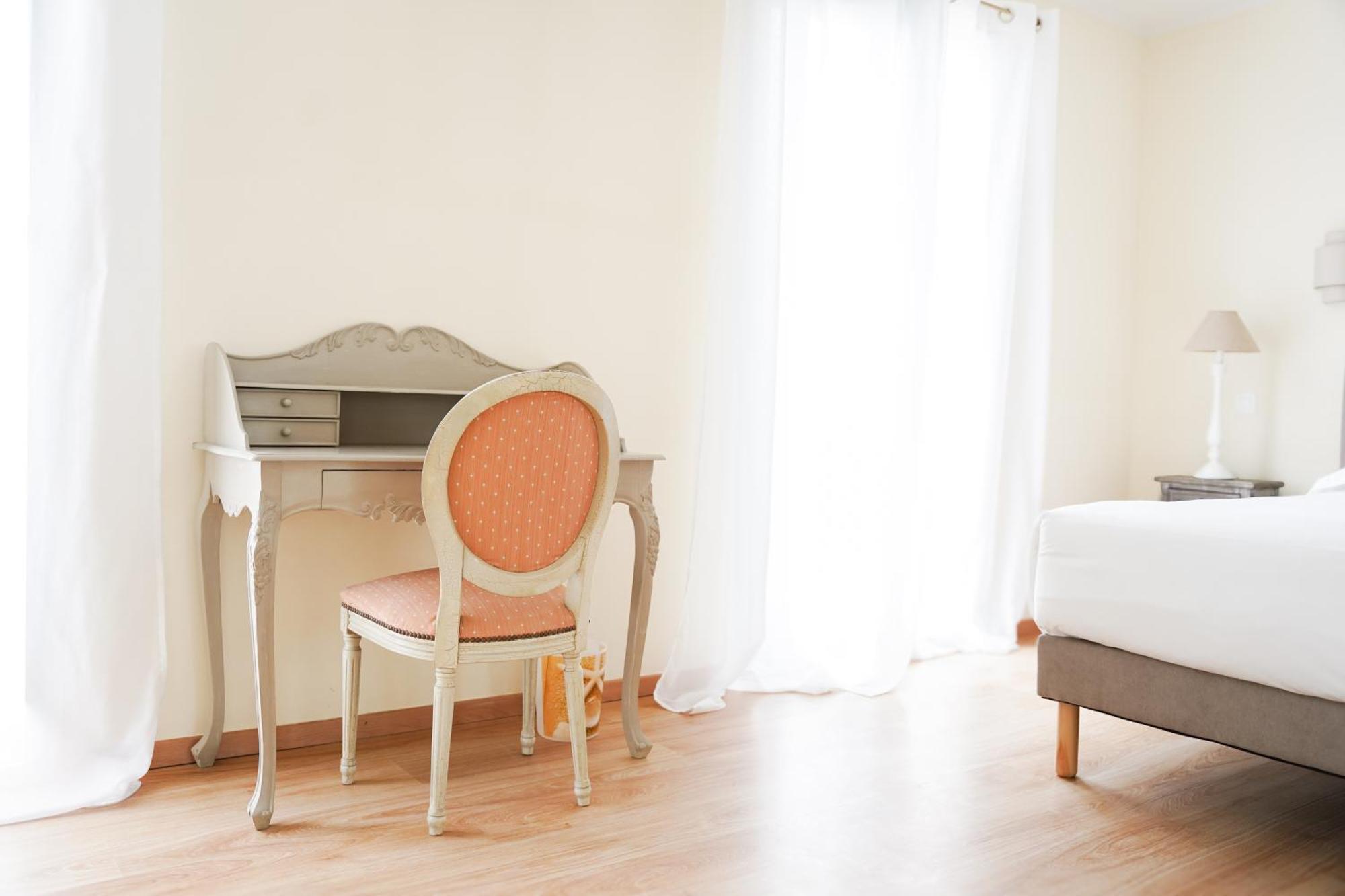 Hotel Castellu à Lucciana  Extérieur photo