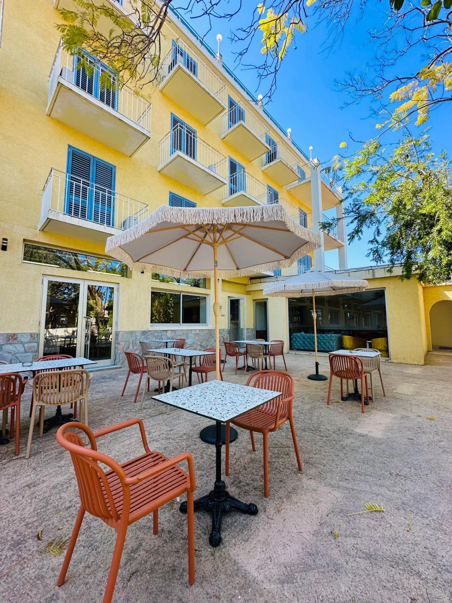 Hotel Castellu à Lucciana  Extérieur photo