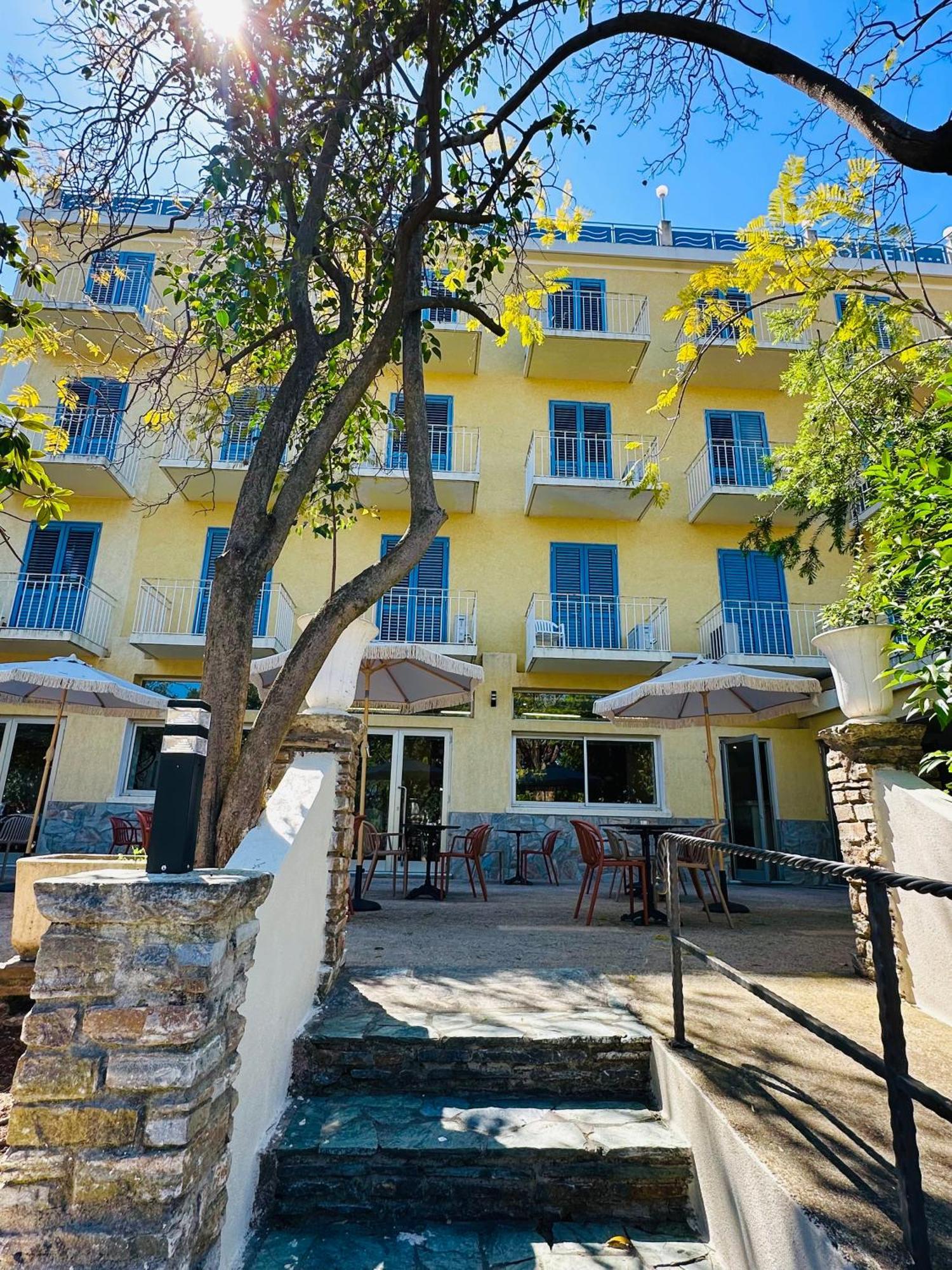 Hotel Castellu à Lucciana  Extérieur photo